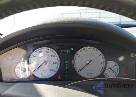 2005 Chrysler 300 Touring from USA, damaged, VIN 2C3JA53G75H673074